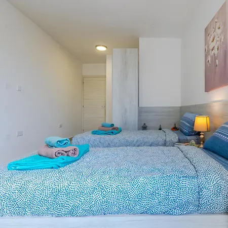 Brand New 3 Bdr 2 Bth B10 Apartment