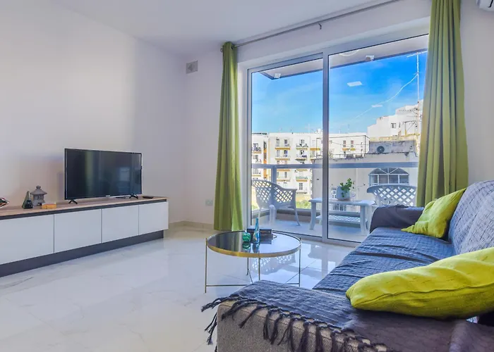 Apartment Brand New 3 Bdr 2 Bth B10