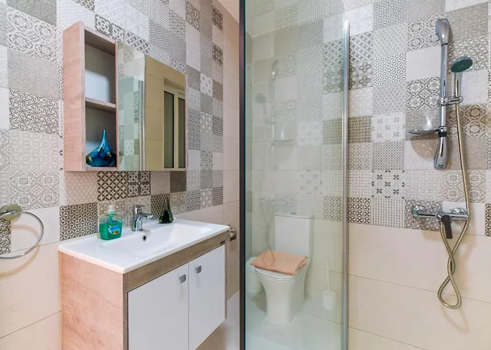 Brand New 3 Bdr 2 Bth B10 Apartment