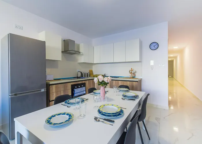 Brand New 3 Bdr 2 Bth B10 * San Pawl il-Baħar