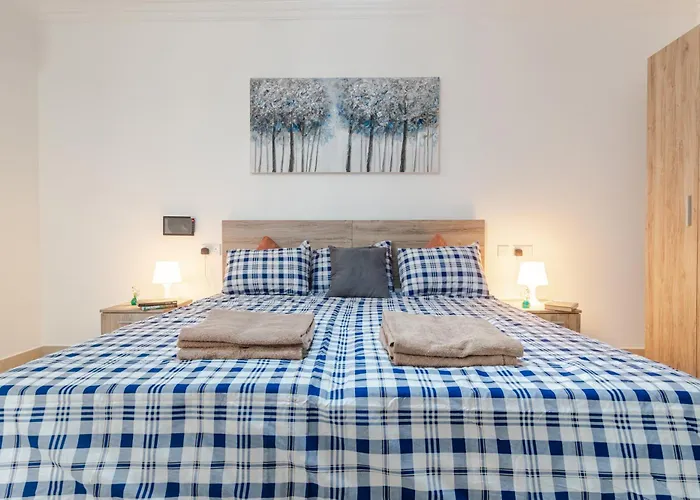 Brand New 3 Bdr 2 Bth B10 Apartman